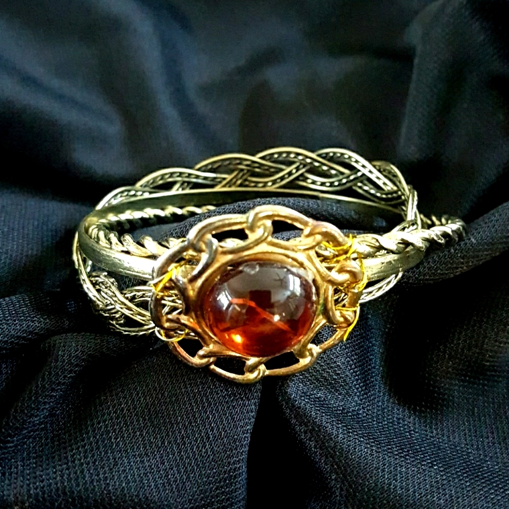 Vintage Clip On Bangle Bracelet